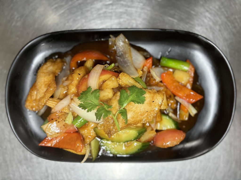 Deep-Fried Fish with Sweet and Sour Sauce (TW)